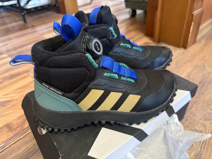 Ботинки adidas