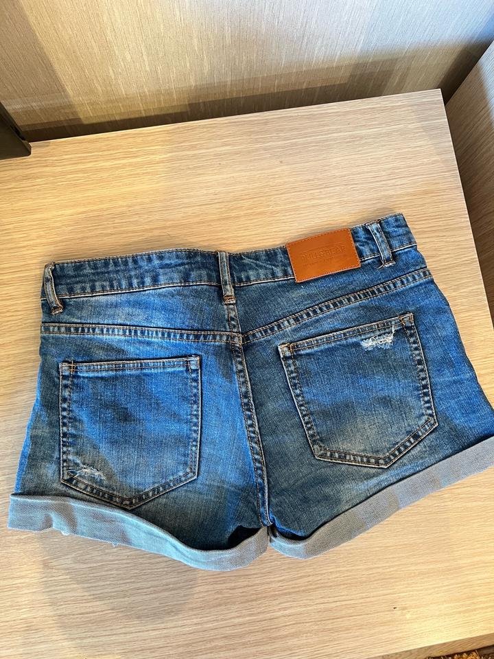 Джинсовые шорты Pull&Bear Denim
