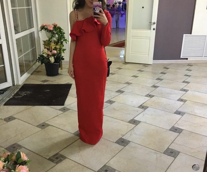 Платье вечернее