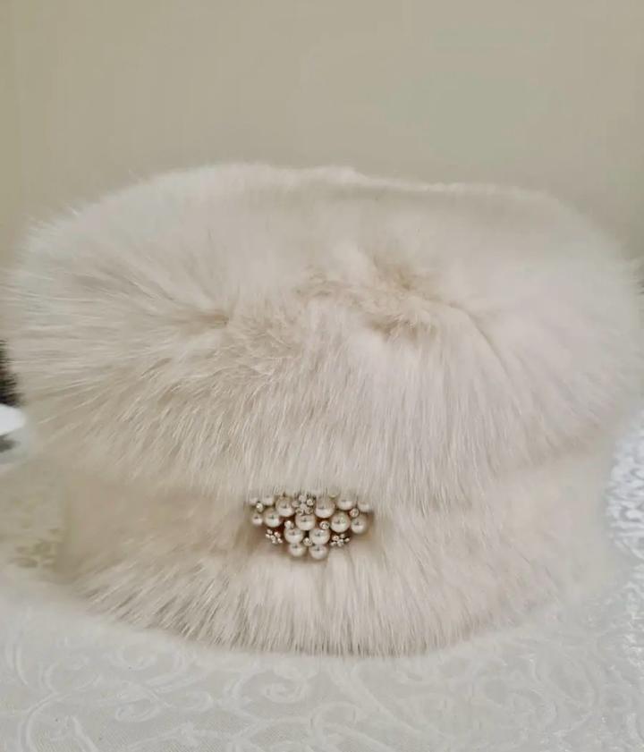 Меховая шапка PRADA Original