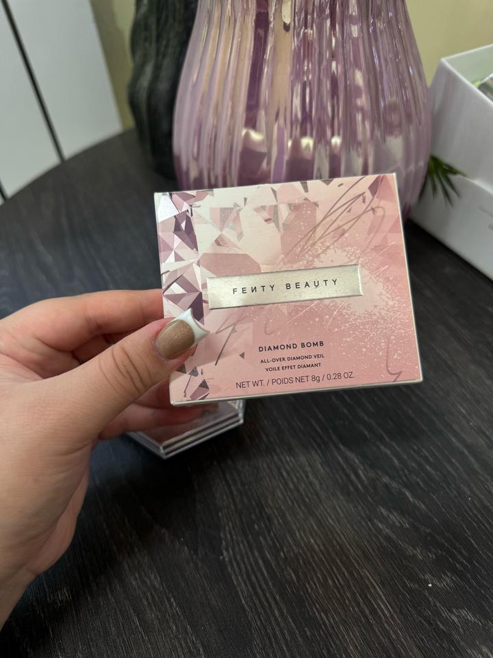 Хайлайтер Fenty beauty