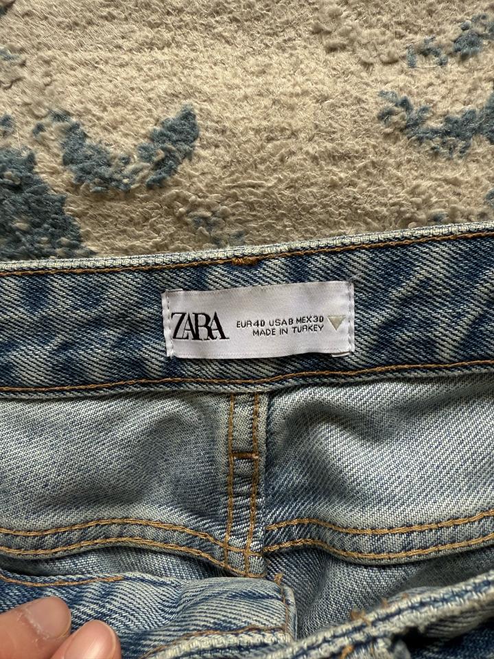 Джинсы Zara