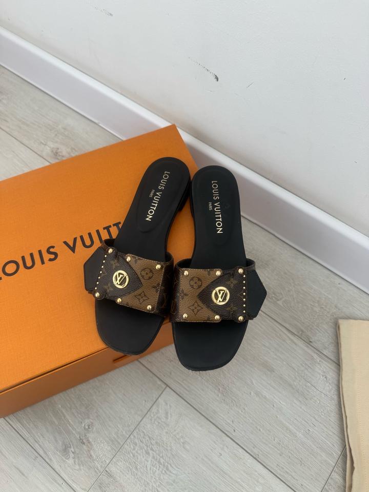 Шлепки Louis Vuitton