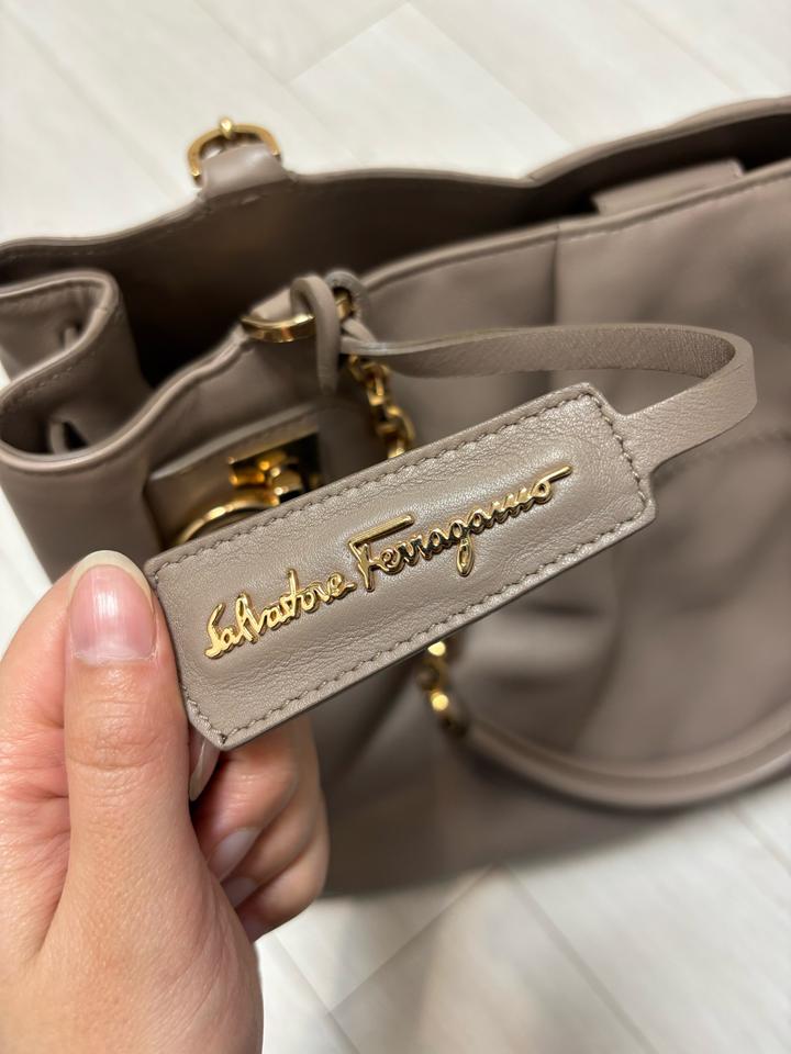 Новая Salvatore Ferragamo Gancini Chain Bag оригинал