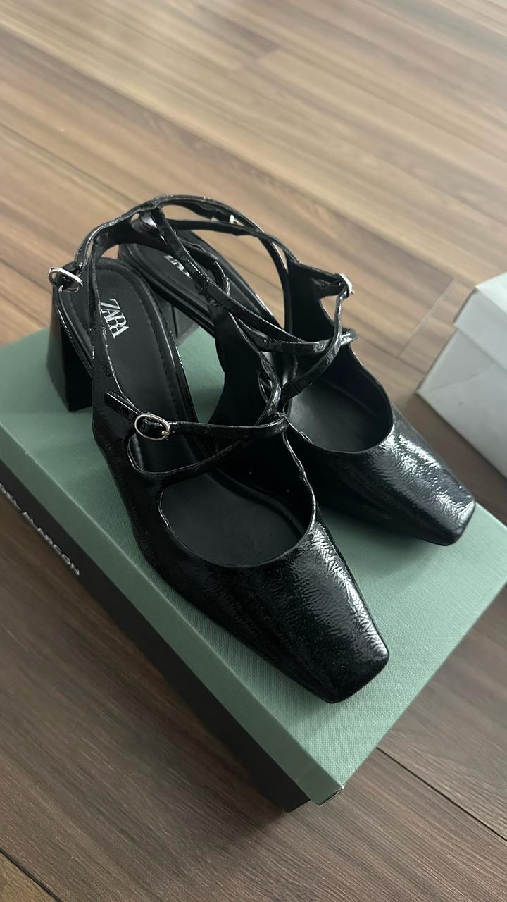 Черные туфли ZARA