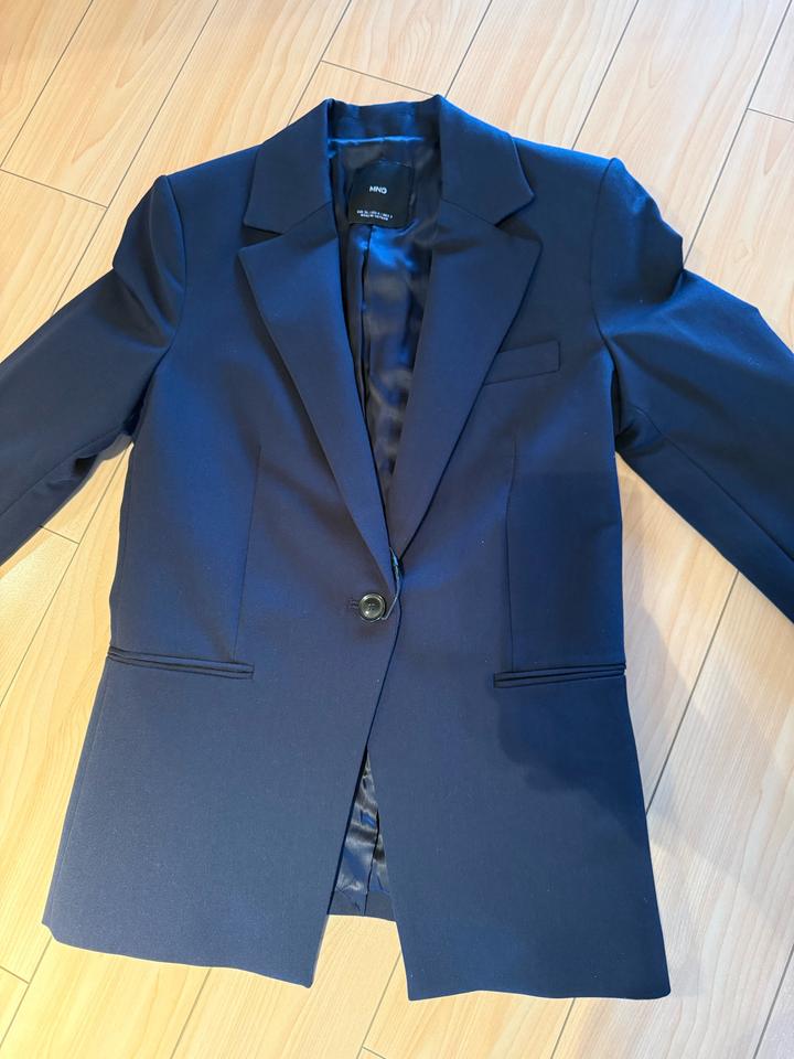 Брючный костюм mango