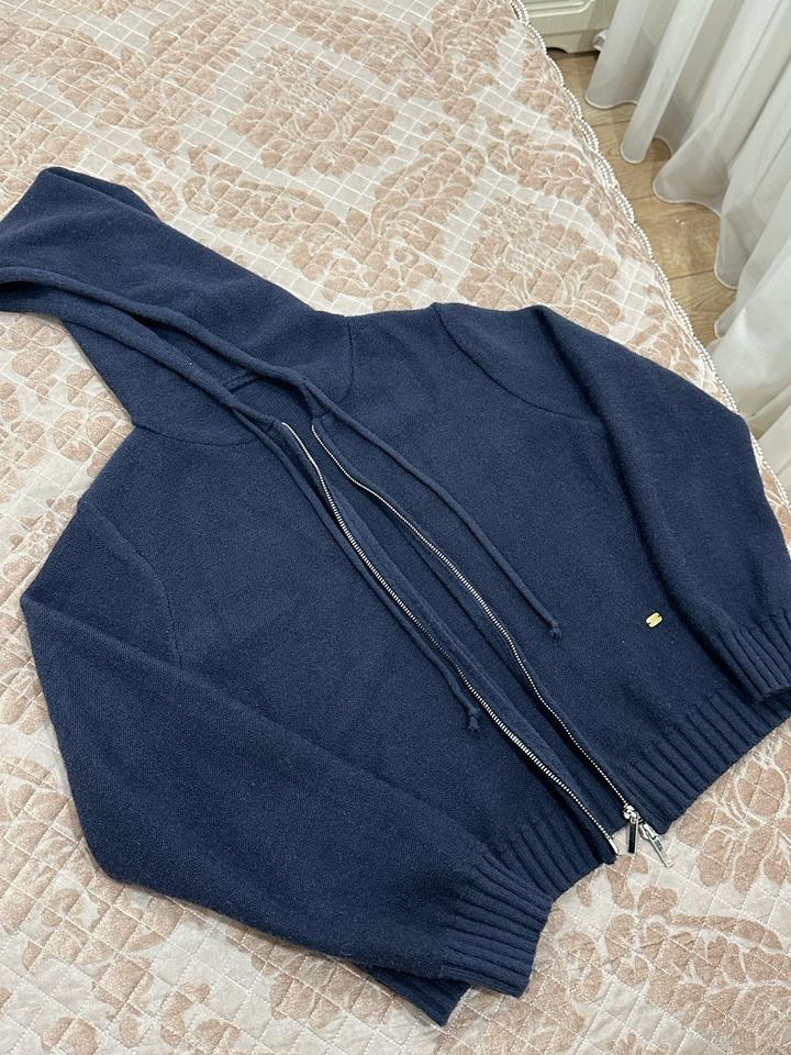 Кофта с капюшоном s/m