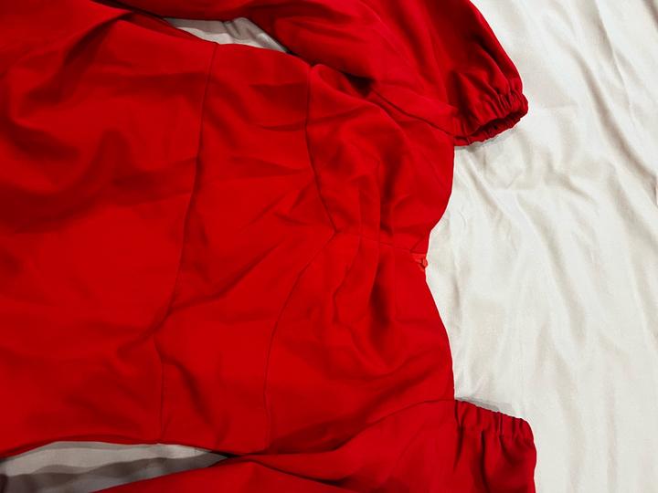 Шикарное красное платье