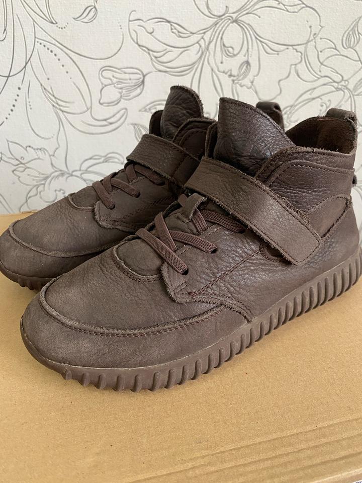 Ботинки , в хорошем состоянии.