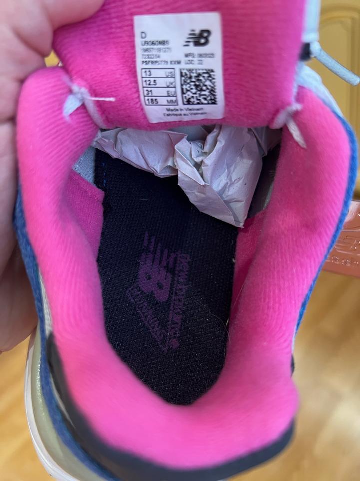 Кроссовки для девочки