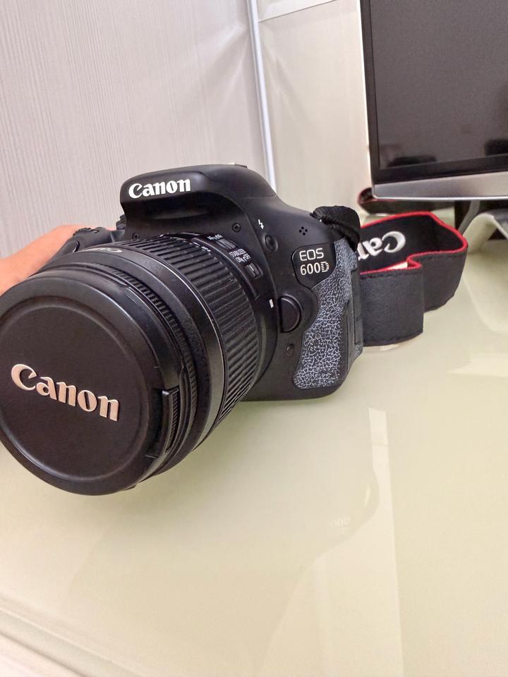 Профессиональный Фотоаппарат Canon