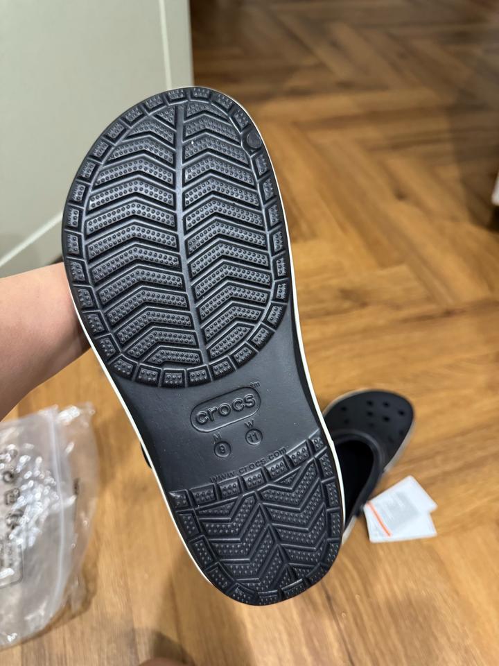 Crocs
