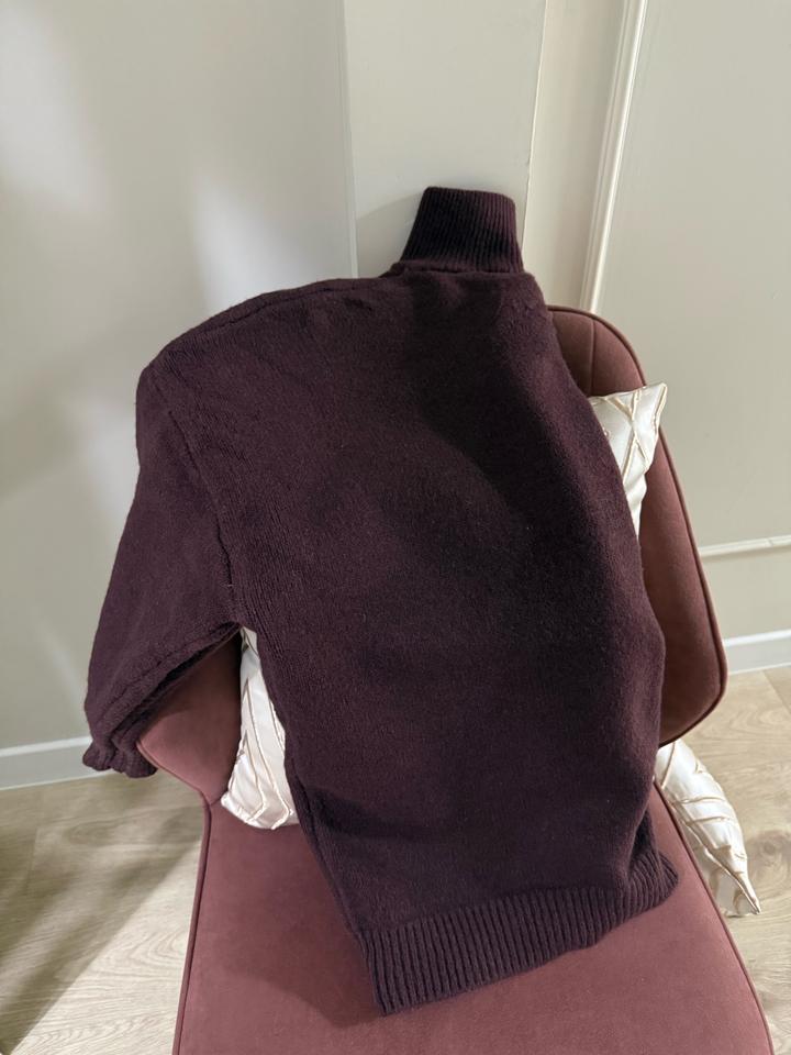 Кофта на замке