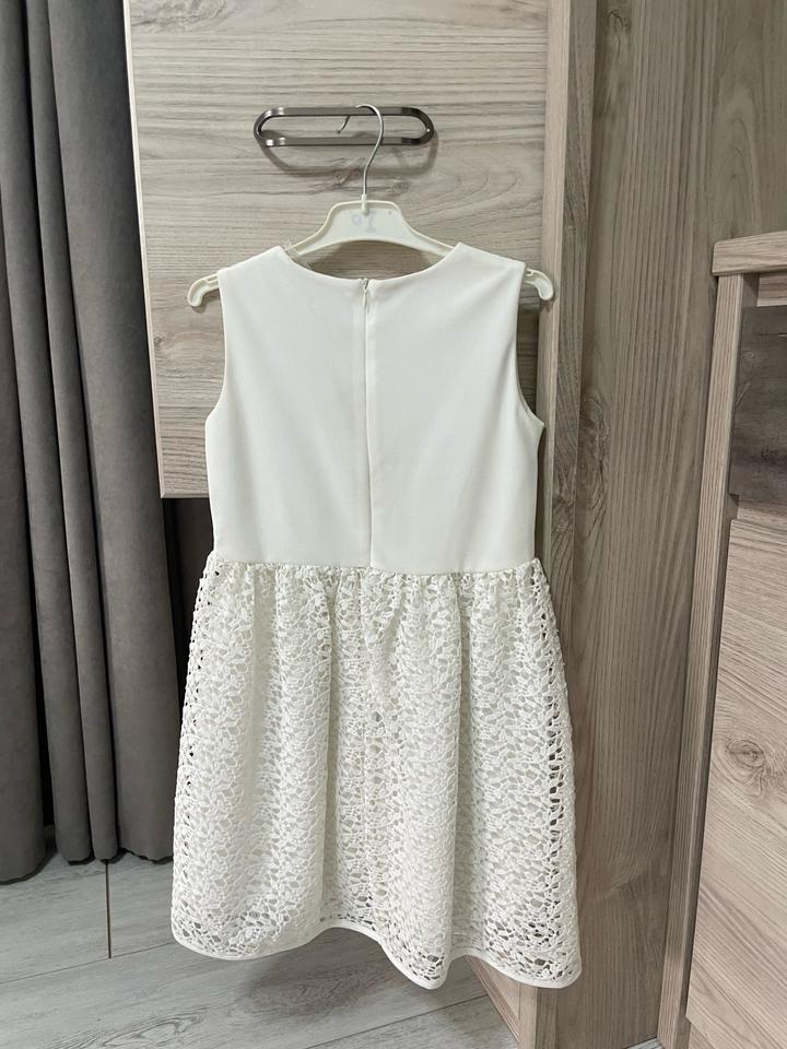 Нарядное детское платье