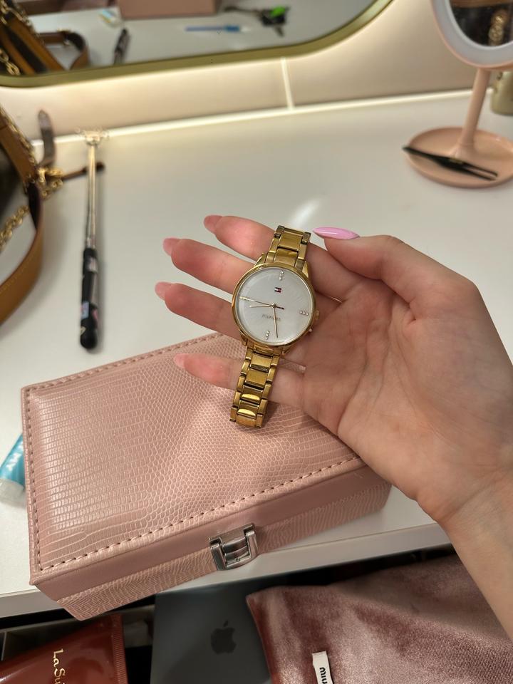 Часы Tommy Hilfiger