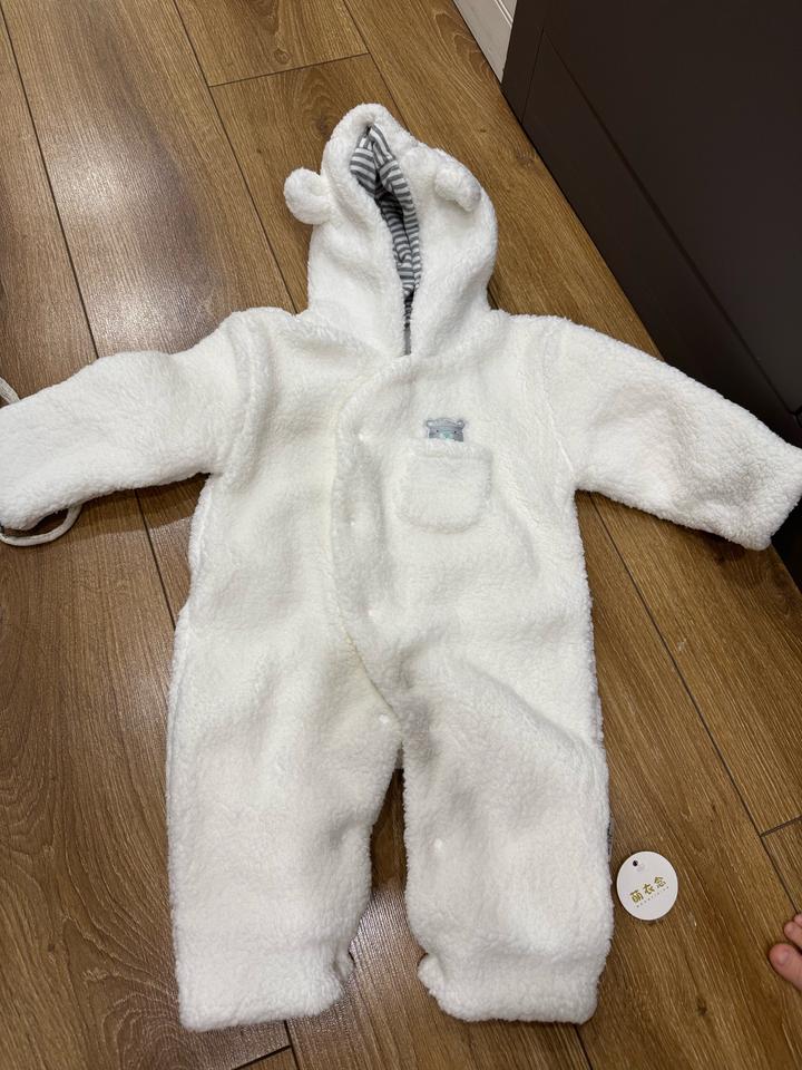 Утепленный комбинезон на весну для малышей 6-9 месяцев