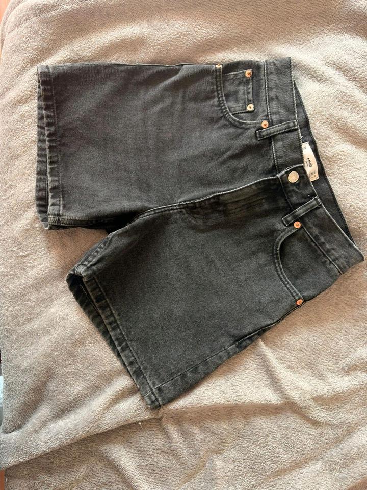 Шорты Манго