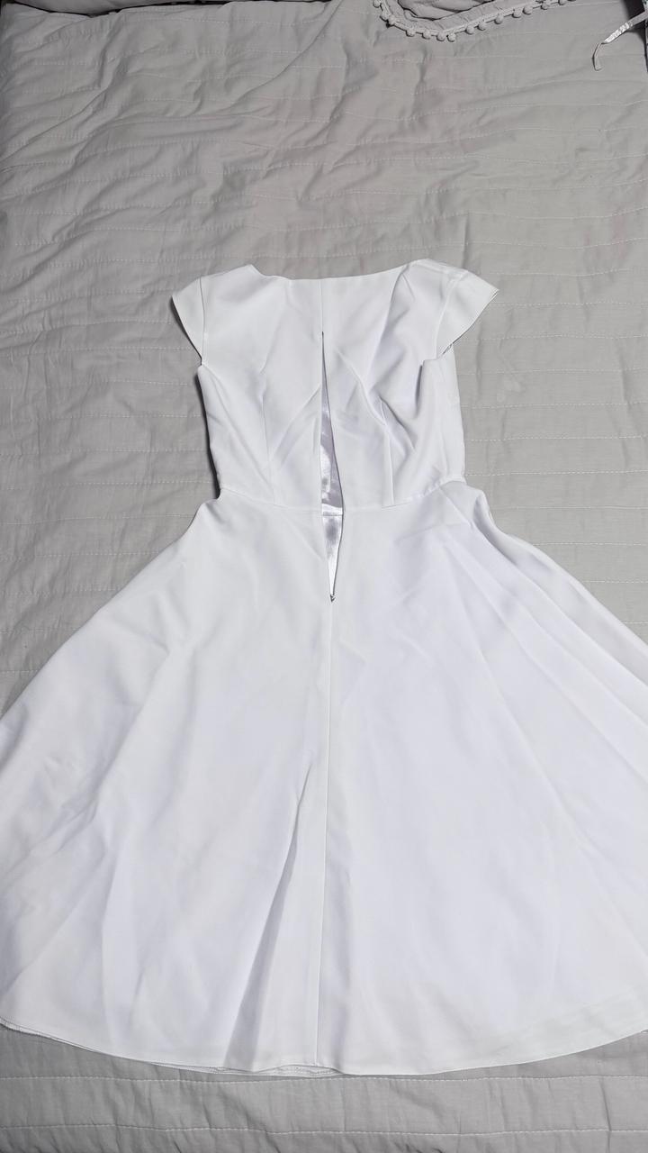 Белое итальянское платье подходит на S и xs