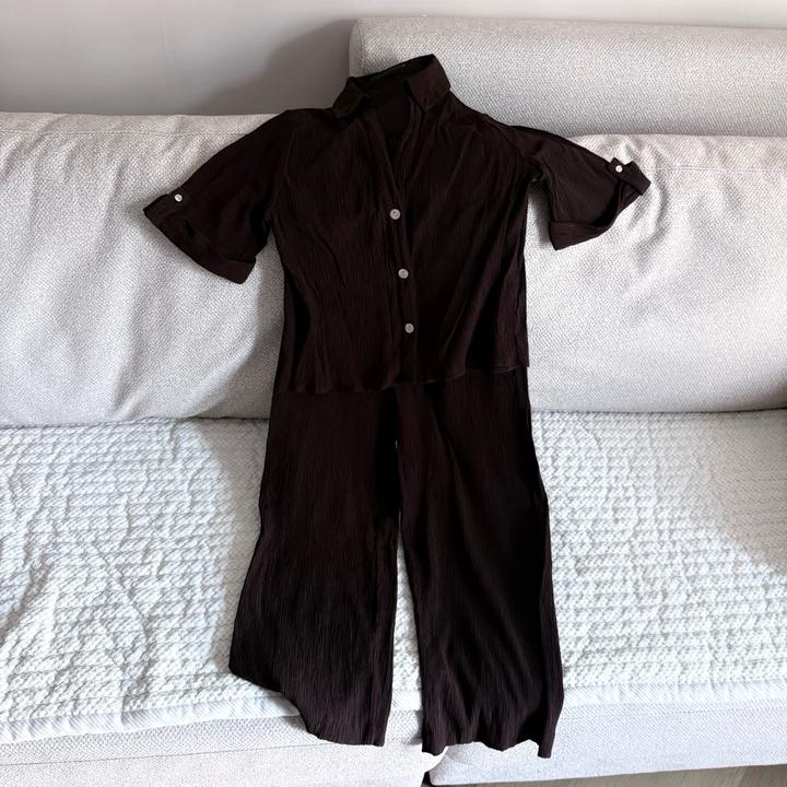 Костюм из струящейся ткани Zara