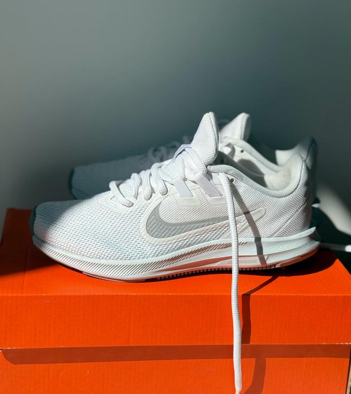 Nike беговые 35 размер