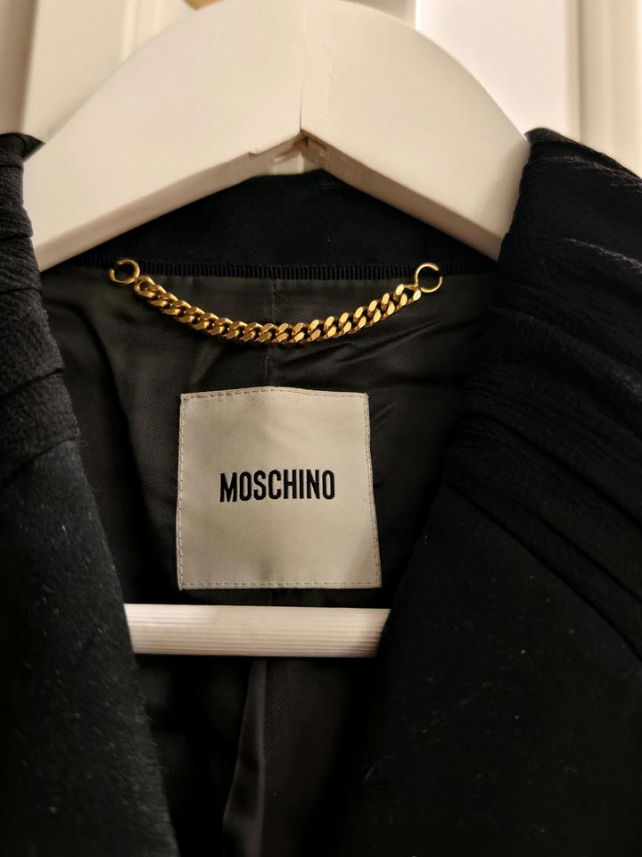 Пальто Moschino