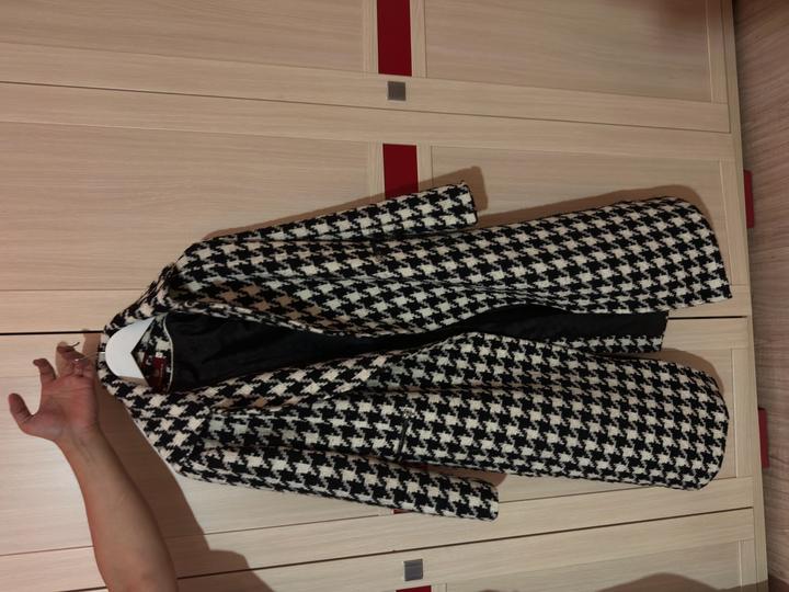 Пальто демисезонное бренда Manera