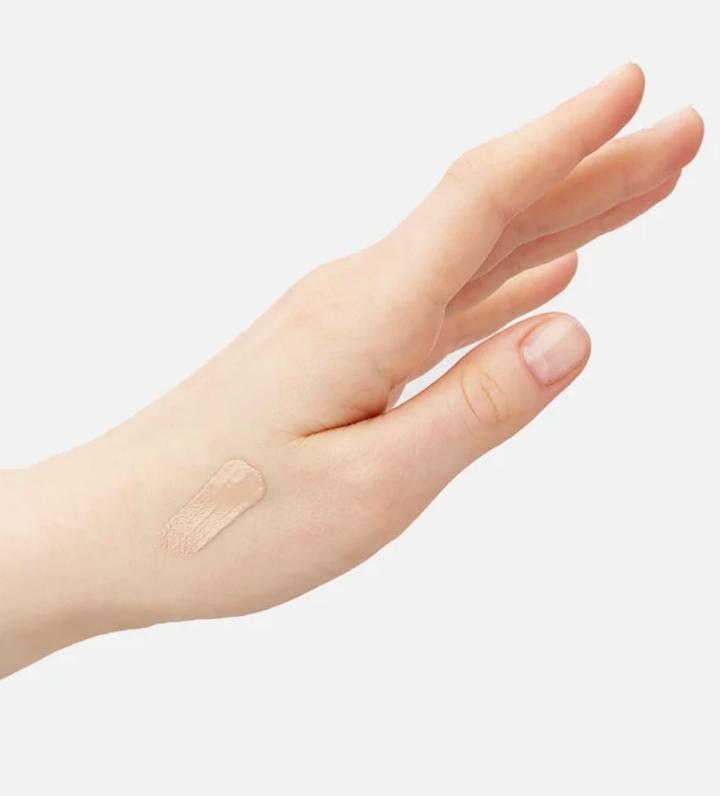 Тональный крем Lic с естественно матовым финишем