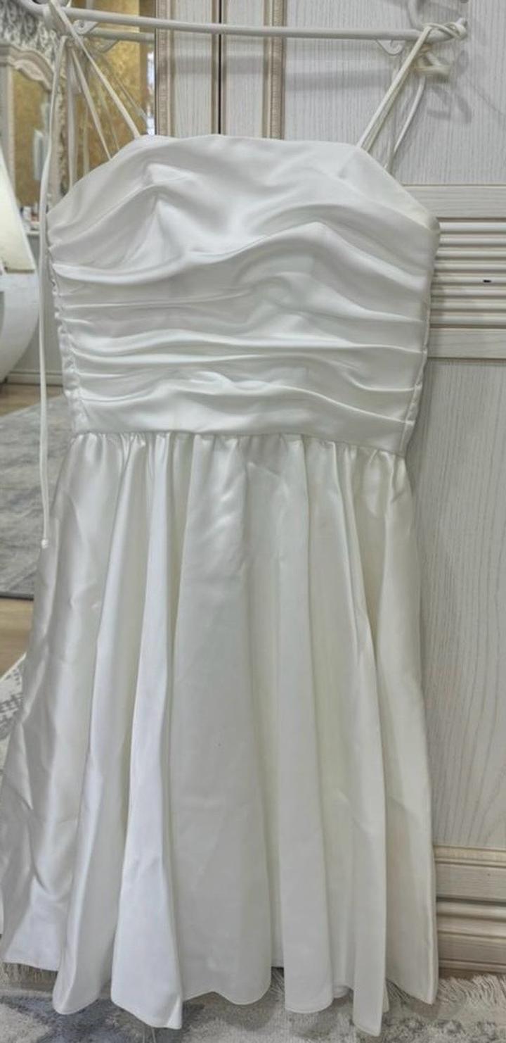 белое платье