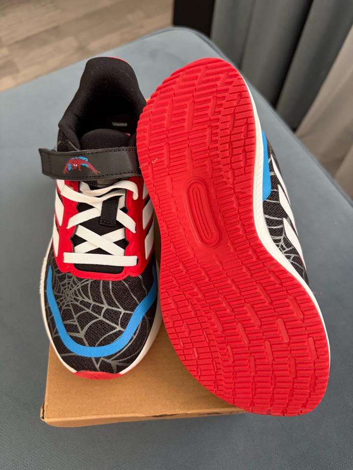 Кроссовки для мальчика Adidas