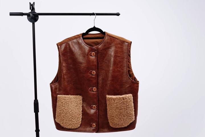 Жилетка двусторонняя