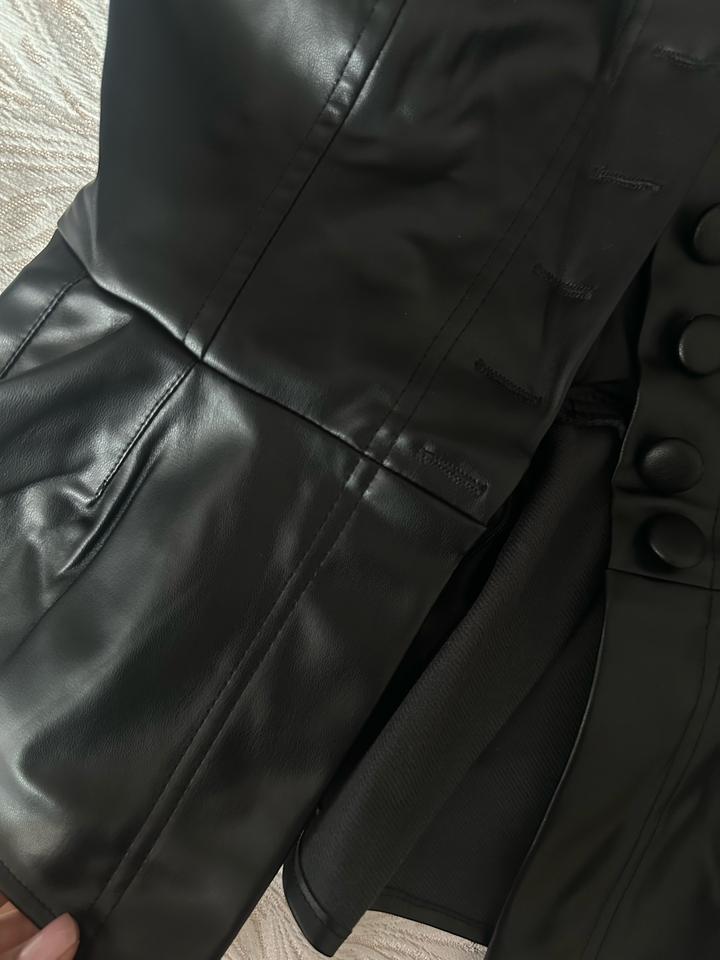 Корсет кожаный