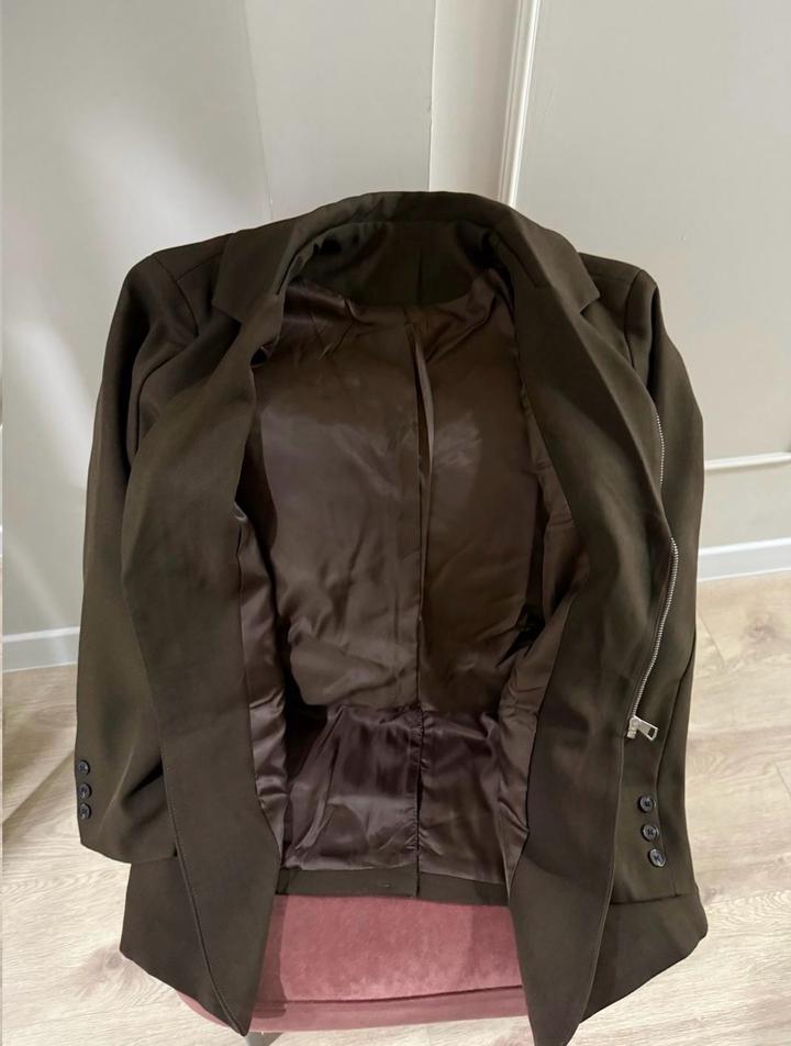 Пиджак коричневый