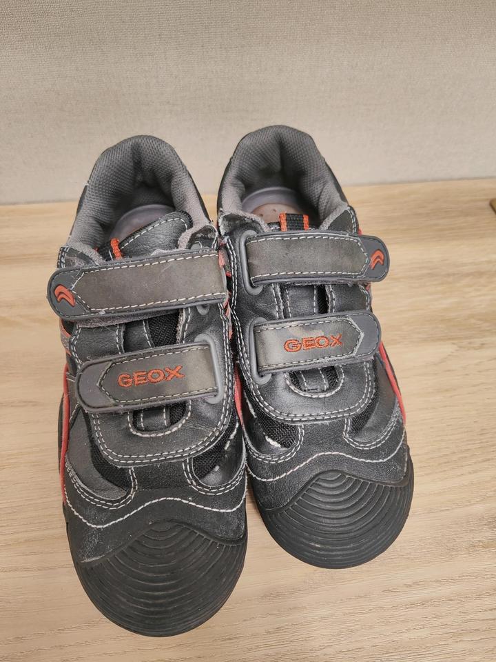 Кроссовки Geox