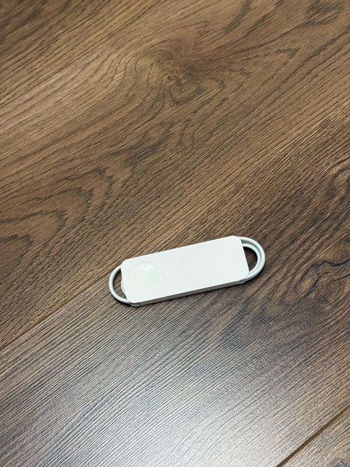 Зарядное устройство на Apple Watch