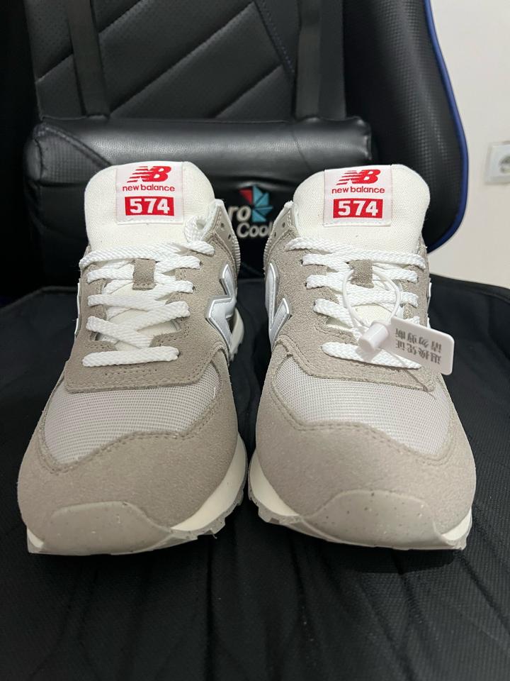 New Balance 574 42 EU