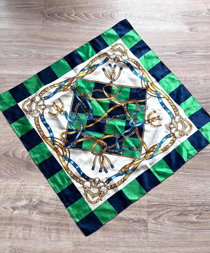 Шелковый платок на шею