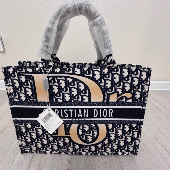 Шопер Dior Book Tote (текстиль)