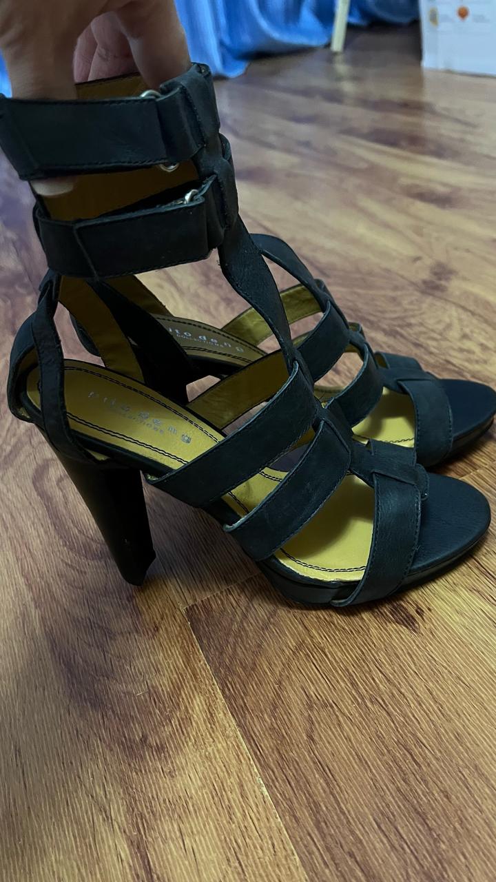 Кожаные босоножки, новые 36 р , Pito deng collection
