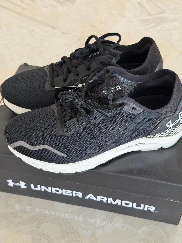 Кроссовки Under Armour