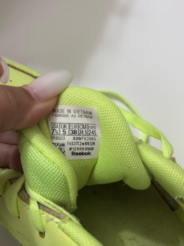 Reebok кроссовки