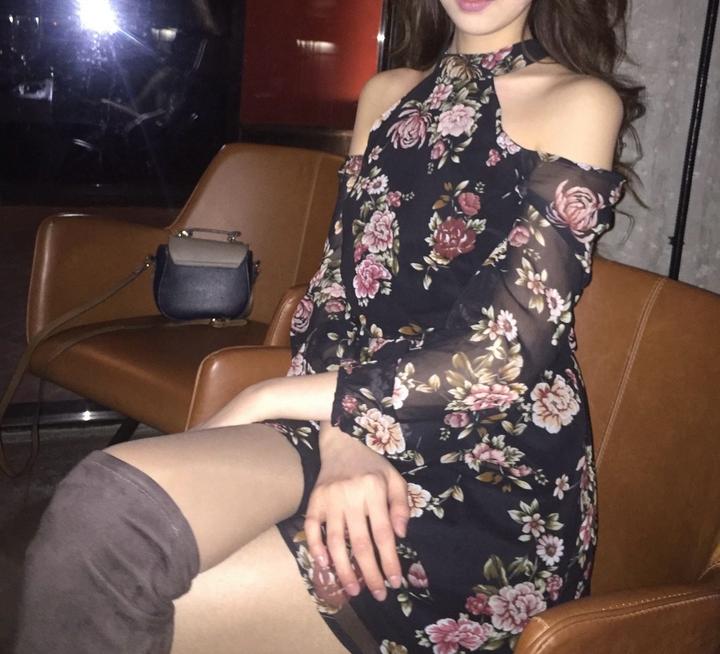 платье Stradivarius