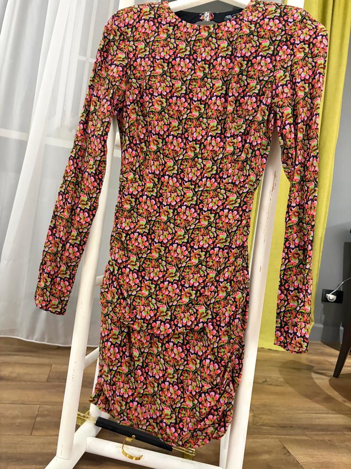 Платье Zara