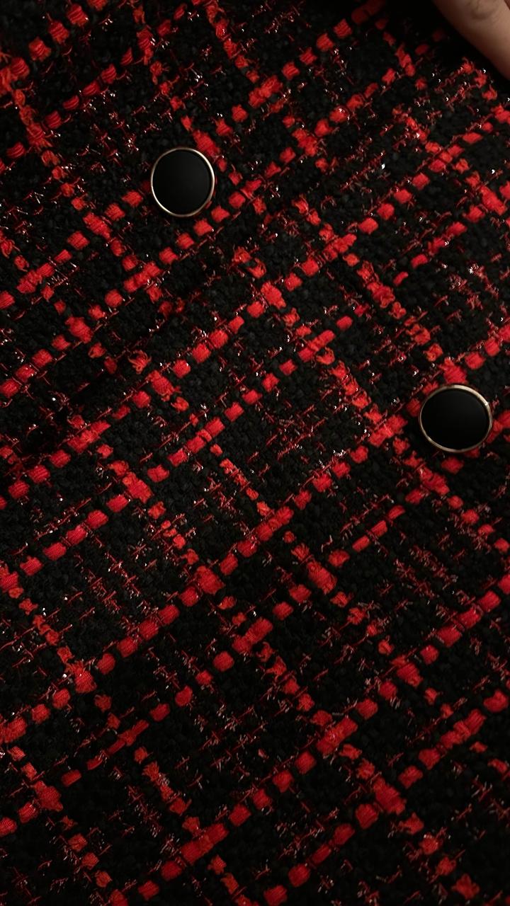 — Тип: женский жакет / костюмный пиджак