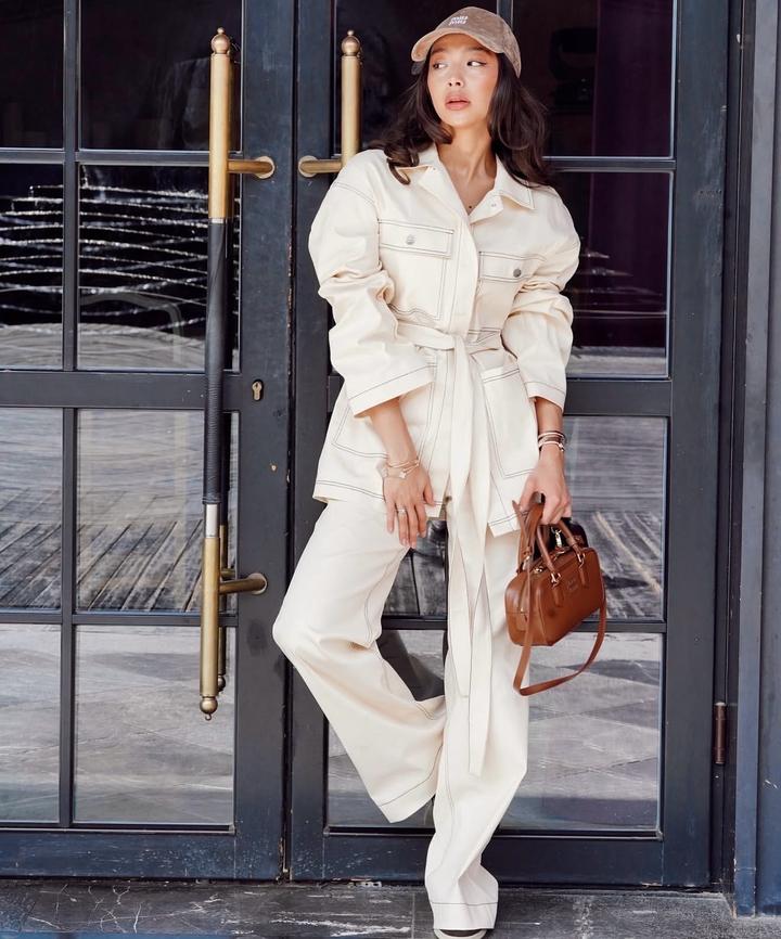 Продам костюм от Alisha atelier