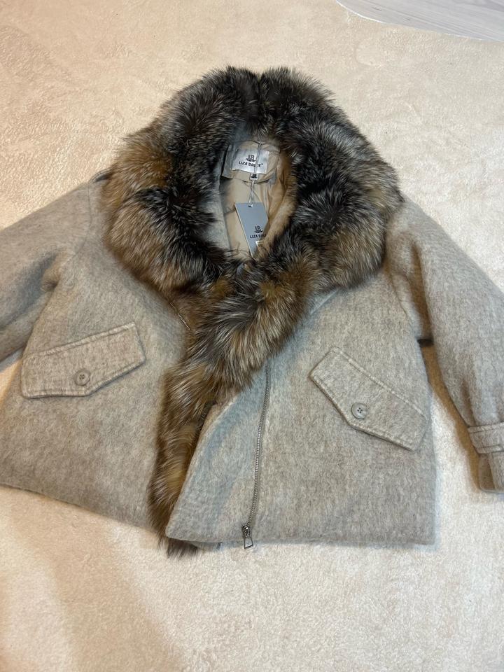 Пальто, парка или куртка оригинал!! Новый с этикеткой