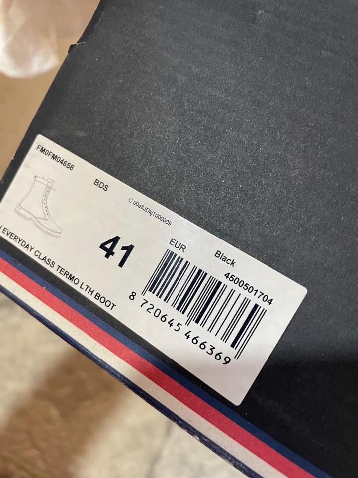 Tommy hilfiger