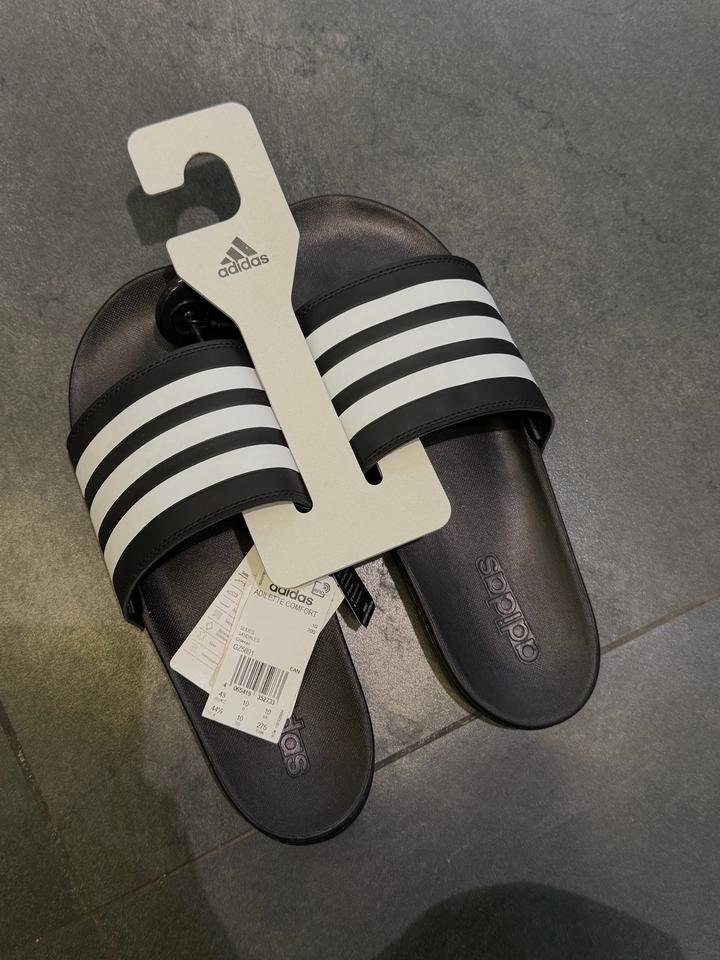 Шлепанцы adidas