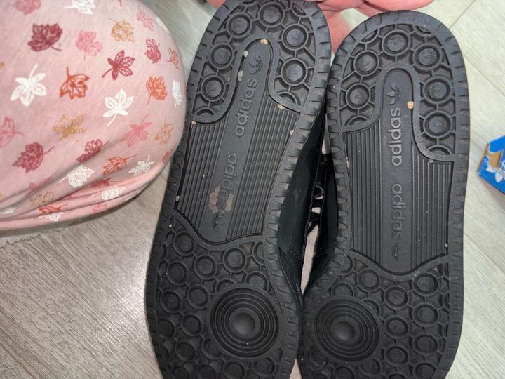 Кроссовки adidas forum