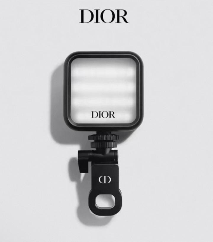 Портативный светодиодный набор Dior