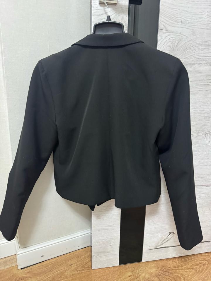 Пиджак укороченный